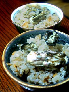 黒いっ?! 炊飯器で簡単 牡蠣ご飯-レシピのメイン写真