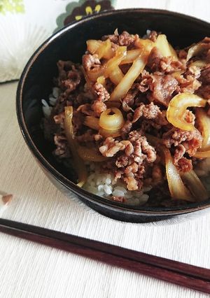 超簡単定番丼物！ズボラでもできる牛丼-レシピのメイン写真