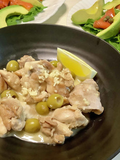 超簡単鶏とオリーブの白ワイン煮こみ-レシピのメイン写真