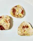 息子考案♪梅チーズとウインナーのおにぎり