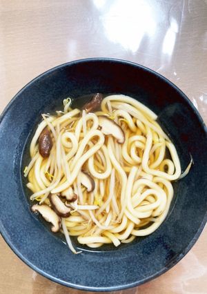 簡単もやしと椎茸のうどん-レシピのメイン写真