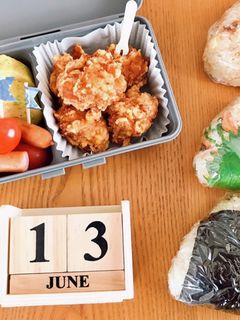 鶏唐揚げとおにぎり弁当 21/6.13-レシピのメイン写真