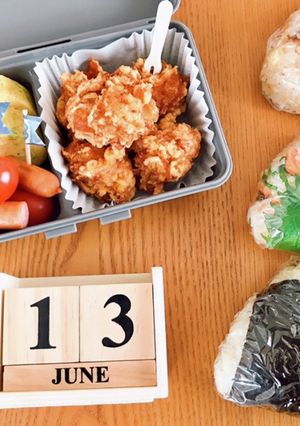 鶏唐揚げとおにぎり弁当 21/6.13-レシピのメイン写真