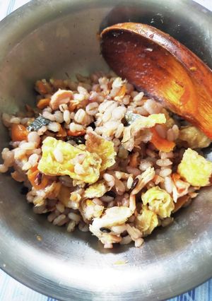 チャーハンの味付けで作る炊き込みご飯-レシピのメイン写真