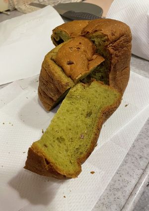 抹茶と金時まめのパン-レシピのメイン写真