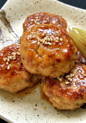 鶏ひき肉と豆腐・キノコの照り焼きつくね☆-レシピのメイン写真