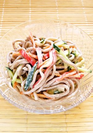 😊茹で麺で簡単♪マヨポン味のそばサラダ😊-レシピのメイン写真