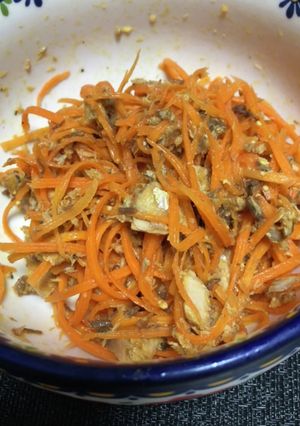 鯖缶と人参のデリ風サラダ-レシピのメイン写真