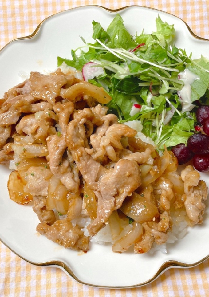 りんごとはちみつで！生姜焼き丼-レシピのメイン写真