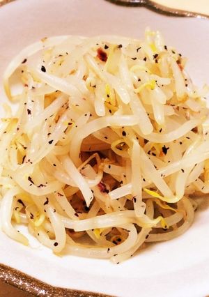 簡単おかず:ゆかりともやし和え-レシピのメイン写真