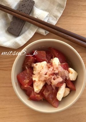 簡単!トマトとクリームチーズのおかか和え-レシピのメイン写真