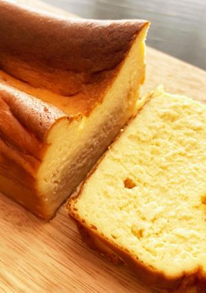 混ぜて焼くだけのベイクドチーズケーキ-レシピのメイン写真