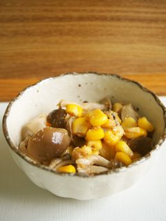 5分副菜!しめじとコーンの胡麻和え♪-レシピのメイン写真