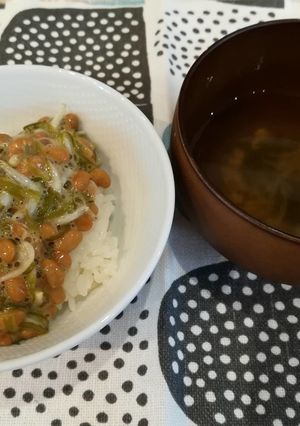 保育園給食★めかぶのネバネバ丼-レシピのメイン写真