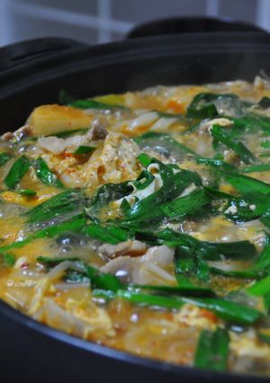 簡単☆煮込み豚キムチうどん☆-レシピのメイン写真