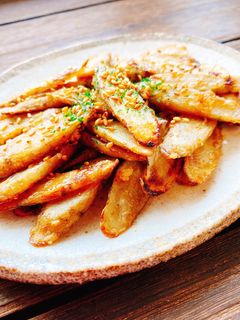 めんつゆで簡単!サクサク☆甘辛ごぼう-レシピのメイン写真