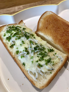 ★こどもが喜ぶ★しらすチーズトースト-レシピのメイン写真