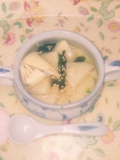 初夏にも!筍の水煮とワカメの冷製お吸い物-レシピのメイン写真
