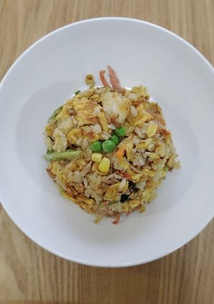 カニかまとレタスチャーハン-レシピのメイン写真