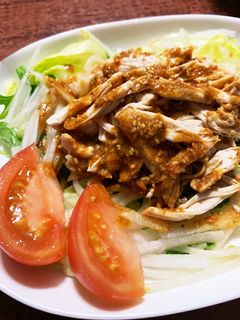 おいしい♪食べるラー油で簡単棒棒鶏のタレ-レシピのメイン写真
