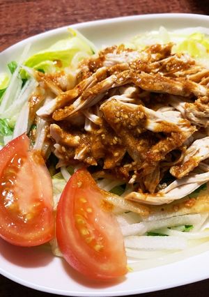 おいしい♪食べるラー油で簡単棒棒鶏のタレ-レシピのメイン写真