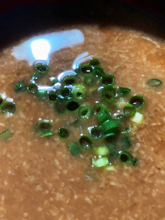 とろろ芋(山芋・長芋)の赤だし味噌汁-レシピのメイン写真