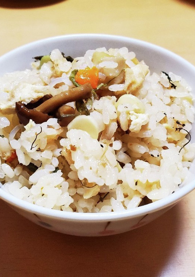 煮込みうどんの炊き込みご飯-レシピのメイン写真