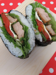 おにぎらず★照り焼きチキン+レタス-レシピのメイン写真