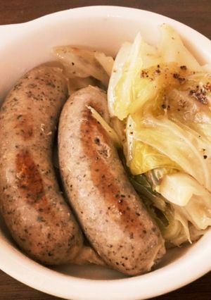 フランクフルトとキャベツの煮込み-レシピのメイン写真