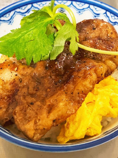 簡単 土用丑の日にも✨特製ダレで作る豚丼-レシピのメイン写真