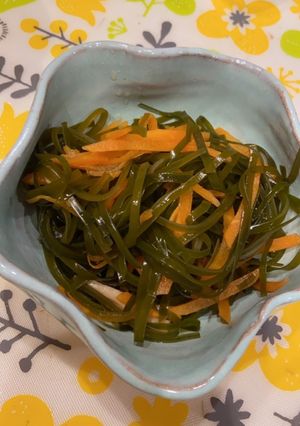 麺つゆで、切り昆布と人参の煮物-レシピのメイン写真