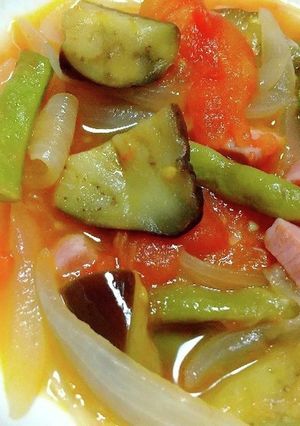 夏野菜とベーコンのトマト煮-レシピのメイン写真