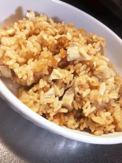 【簡単炊き込みご飯】舞茸と油揚げ炊き込み-レシピのメイン写真