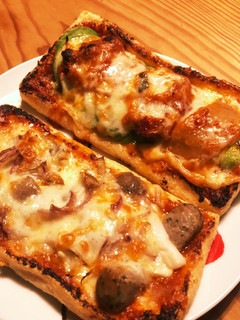 ガッツリ食べて糖質10g以下!油揚げピザ-レシピのメイン写真