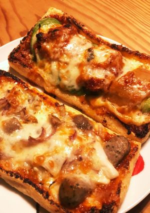 ガッツリ食べて糖質10g以下!油揚げピザ-レシピのメイン写真