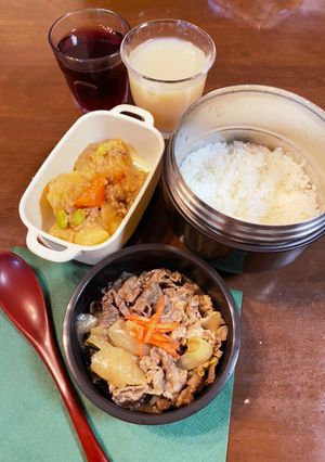 牛丼と肉じゃが　ランチジャー弁当-レシピのメイン写真