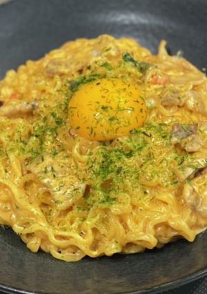辛ラーメンで作る 絶品 簡単カルボナーラ-レシピのメイン写真