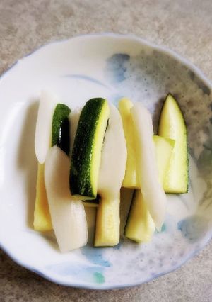 ズッキーニと大根の漬物-レシピのメイン写真