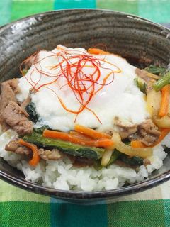 スタミナ牛とろろ丼-レシピのメイン写真