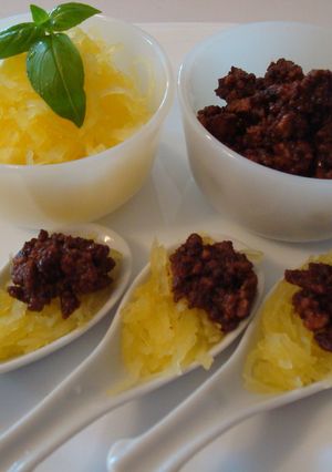 スパゲティスクワッシュの赤味噌肉乗せ-レシピのメイン写真