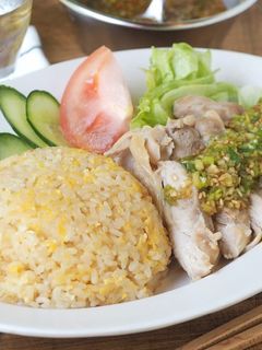 炊飯器で簡単♪炒飯とよだれ鶏プレート-レシピのメイン写真