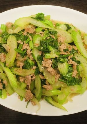 セロリとひき肉炒め-レシピのメイン写真
