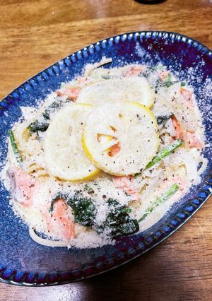 鮭とほうれん草のレモンクリームパスタ-レシピのメイン写真