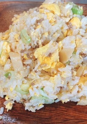余った肉味噌丼の具で作るチャーハン-レシピのメイン写真