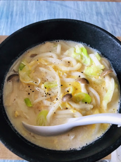 簡単アレンジ!プチット鍋を使ったうどん-レシピのメイン写真