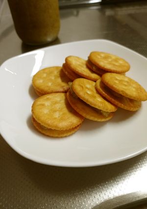 梅ジャムのクラッカーサンド-レシピのメイン写真