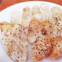 รูปของ レンジで簡単！パリっと鶏むね肉