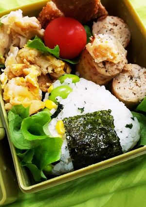 #ワカメとコーンと枝豆のおにぎり-レシピのメイン写真
