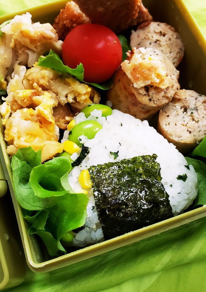 #ワカメとコーンと枝豆のおにぎり-レシピのメイン写真