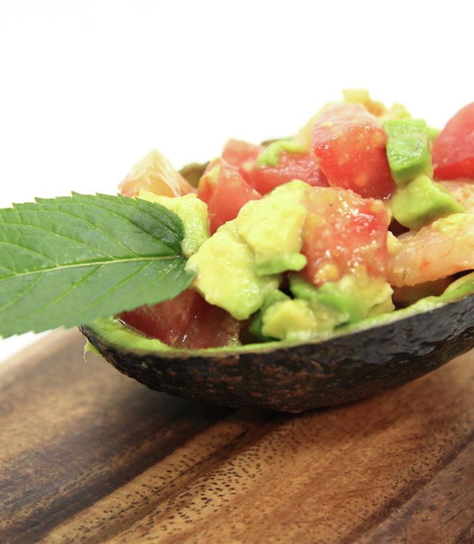 栄養満点☆アボカドエビ詰め by ペルースーパーフード 【クックパッド